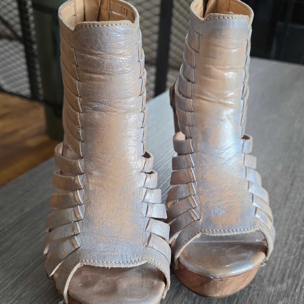 Bed Stu Light Tan And Silver Strappy Wedges - Picture 6 of 11